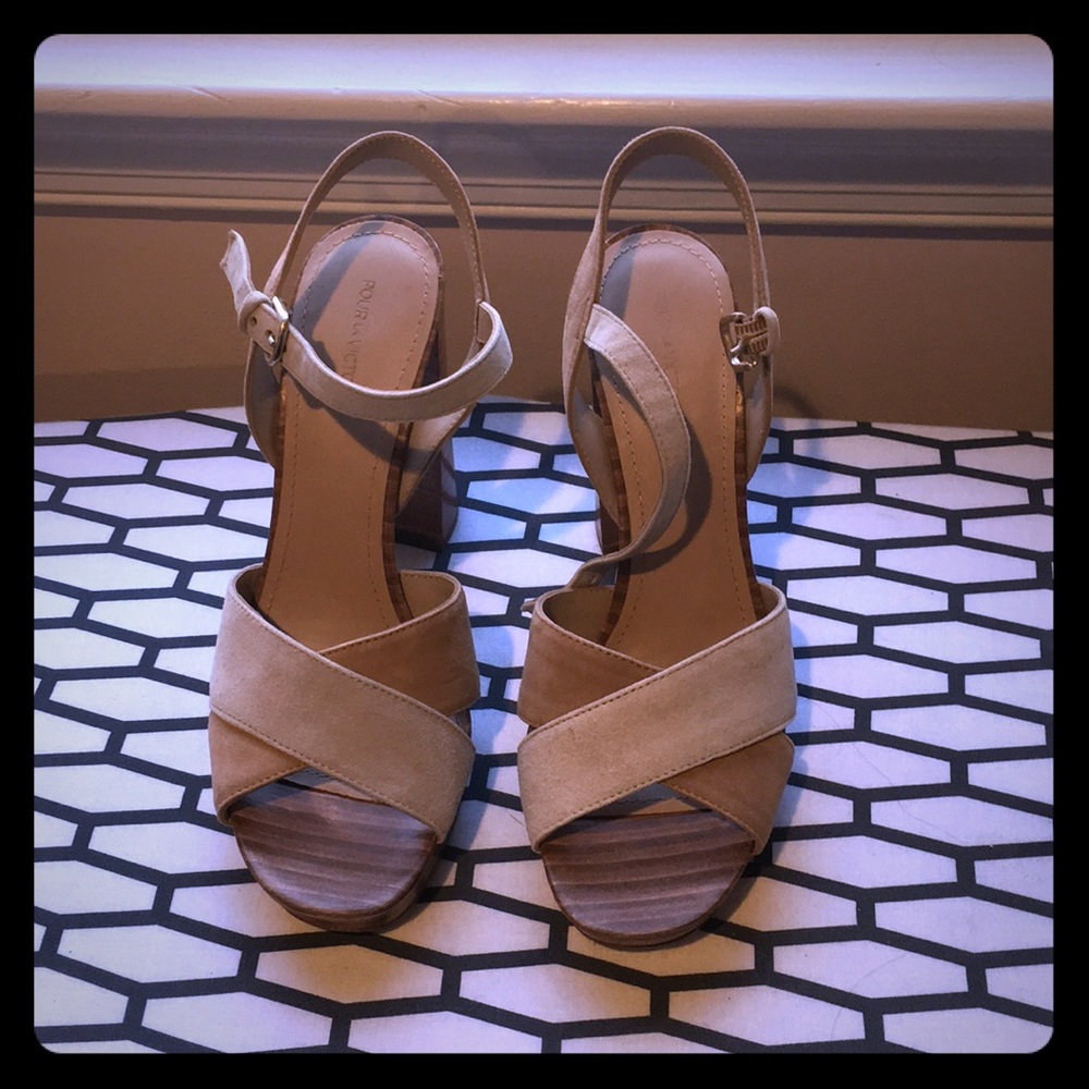 Pour la Victoire High Heel Block Suede Sandals